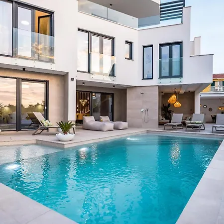 Villa Corus *