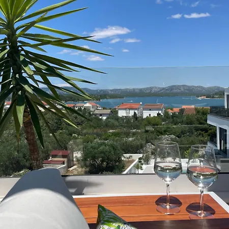 Corus Villa Murter