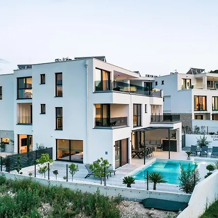 Villa Corus