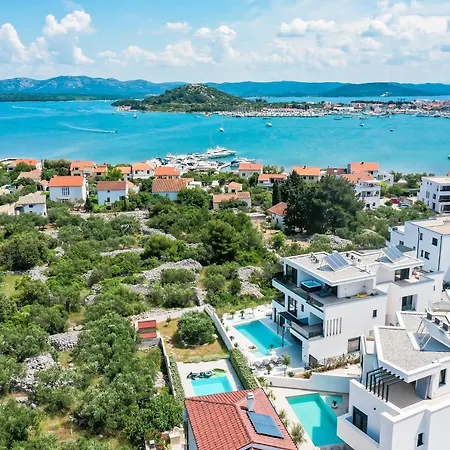 Villa Corus *