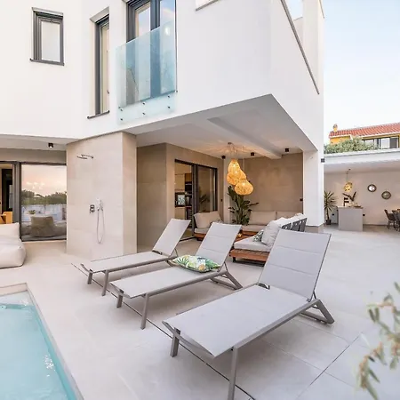 Corus Villa Murter
